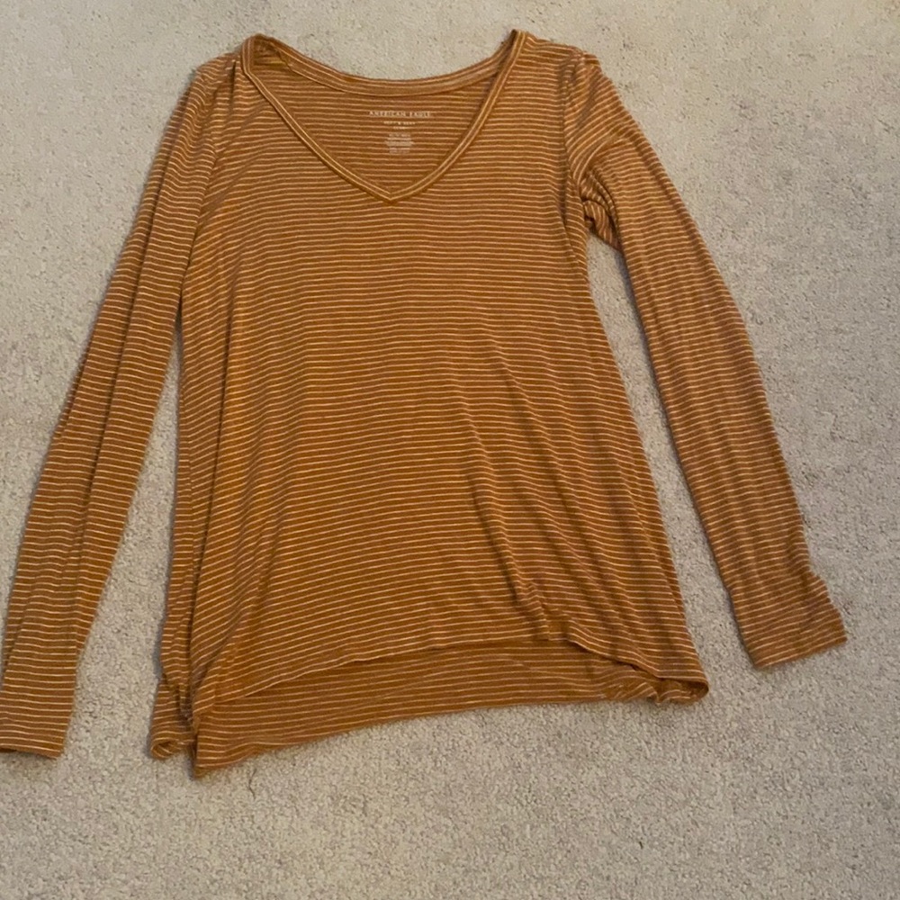 American Eagle- long sleeve tee